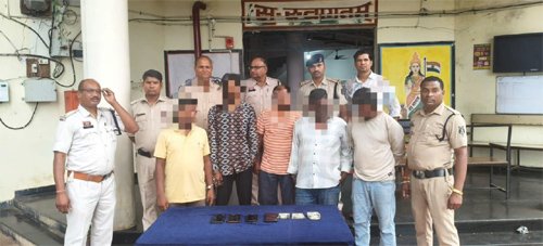 चिचोला पुलिस ने पकड़े डकैती के आरोपी, 50 नग सुअर और मोबाइल फोन की थी लूटपाट