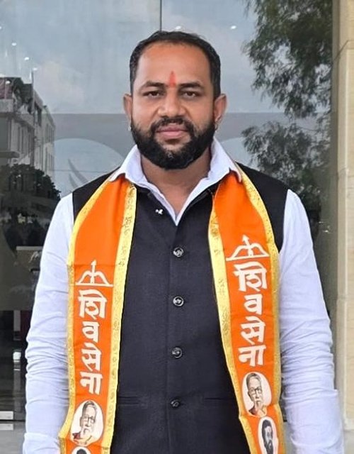अपराध दर्ज करना समस्या का हल नहीं, अन्नदाताओं को खाद संकट से निजात दिलाए प्रशासन : शिवसेना