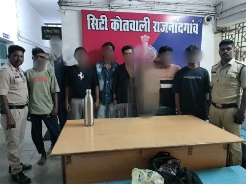 आपसी रंजिश में चाकूबाजी : राकेश ढीमर की मौत, 7 आरोपी व 2 किशोर गिरफ्तार