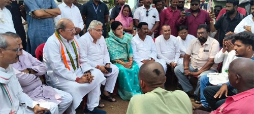बजरंगपुर-नवागांव में ट्रिपल मर्डर पुलिस की लापरवाही, कांग्रेस की जांच समिति के अध्यक्ष धनेन्द्र साहू ने कहा