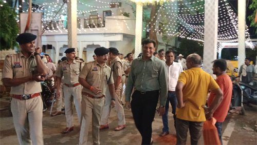 शांति, सुरक्षा और सौहार्द के संदेश के साथ पुलिस अधीक्षक ने किया गणेश पंडालों का निरीक्षण