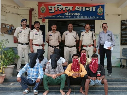 नवरात्रि से पहले डोंगरगढ़ पुलिस की बड़ी कार्रवाई, 7 बदमाशों पर की गई प्रतिबंधात्मक कार्रवाई