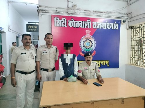 गांजा बेचने वाला गिरफ्तार, 173.98 ग्राम मादक पदार्थ के साथ पकड़ा गया युवक
