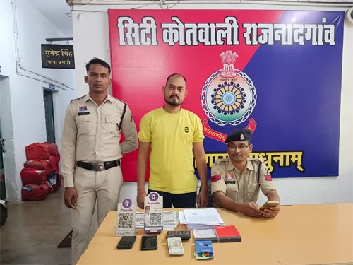 इंडस्टि्रयल एरिया में दबिश : सट्टा खिलाते आरोपी को सिटी कोतवाली पुलिस ने रंगेहाथ पकड़ा, जेल भेजा गया