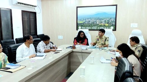 जिले में मादक पदार्थों के अवैध कारोबार पर नियंत्रण हेतु बनाए कार्ययोजना : तुलिका प्रजापति