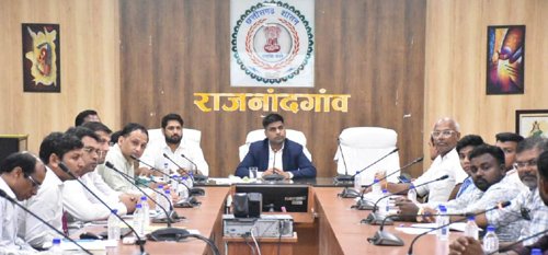 प्रधानमंत्री सूर्यघर मुफ्त बिजली योजना के माध्यम से राजनांदगांव जिले को ऊर्जा के क्षेत्र में बनाए सशक्त : कलेक्टर