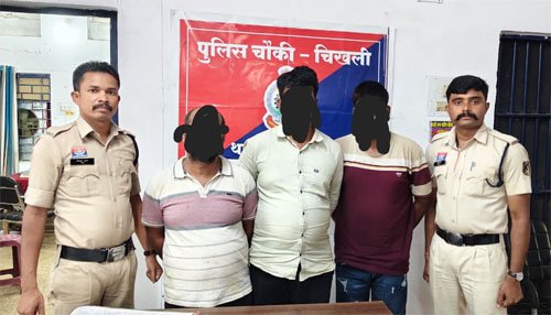 बजरंगपुर-नवागांव में पुरानी रंजिश के कारण आगजनी, तीन आरोपी गिरफ्तार