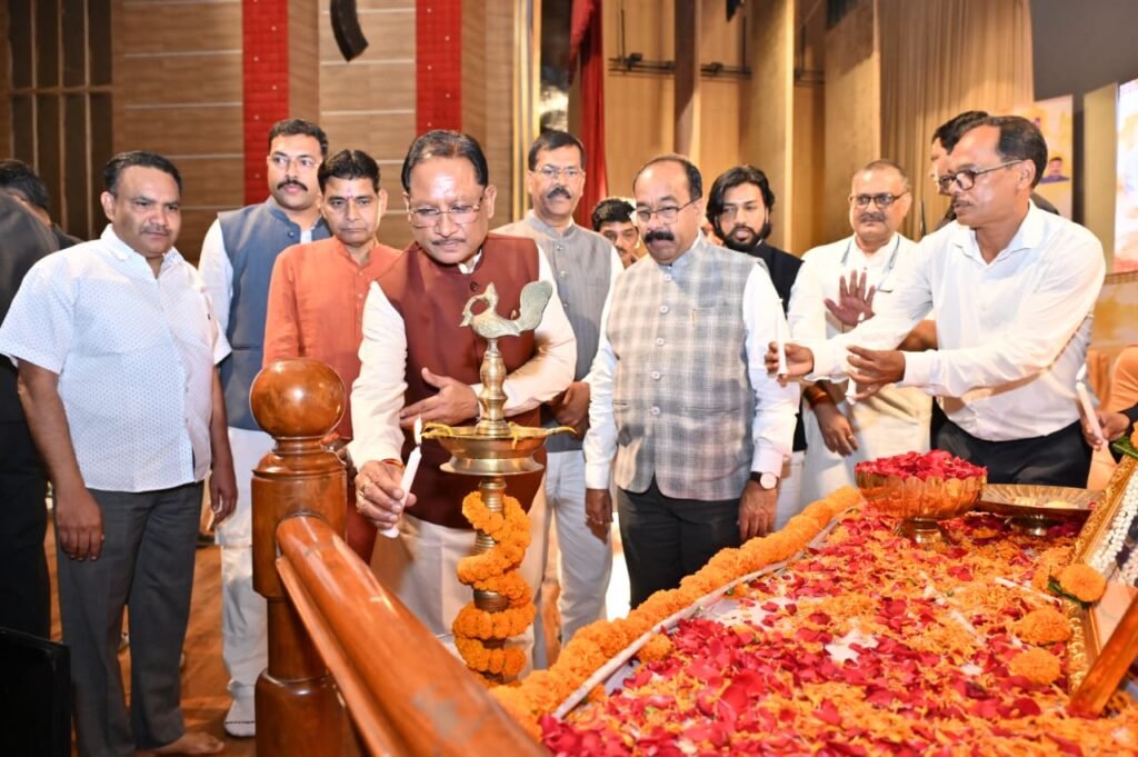छत्तीसगढ़ की धरती सदा से रही है साहित्य और संस्कृति की धरा : विष्णु देव साय
