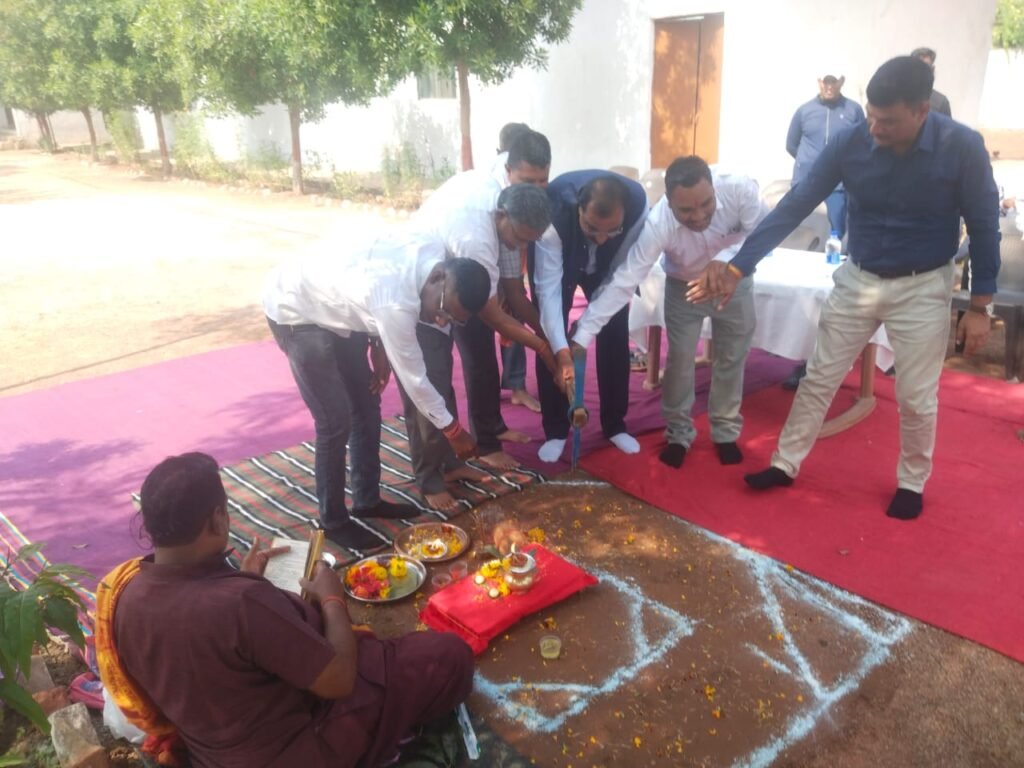 पेण्ड्री वार्ड में 50 लाख से अधिक के विकास कार्यों का भूमिपूजन