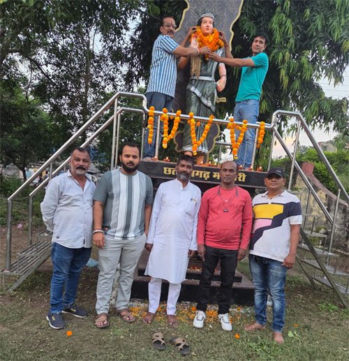 छत्तीसगढ़ राज्य स्थापना दिवस पर हिंदू जागरण मंच ने छत्तीसगढ़ महतारी को अर्पित की पुष्पांजलि