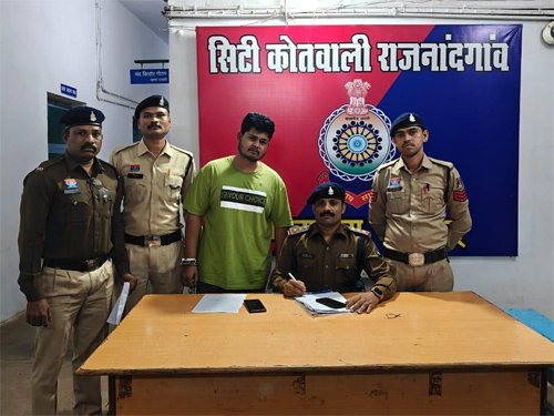मानव मंदिर चौक में चाकूबाजी : आरोपी महफूज गिरफ्तार, घटना में प्रयुक्त चाकू व स्कूटी जप्त