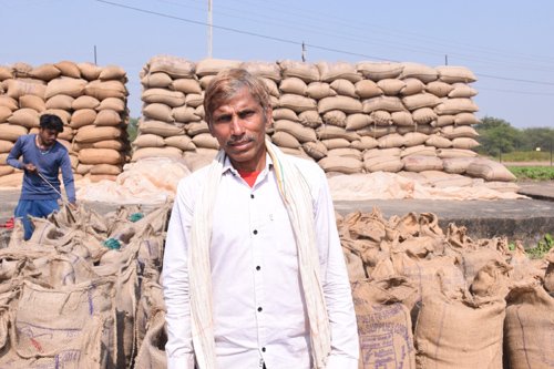 धान खरीदी से छोटे किसान भी प्रगति की ओर, भोजराम ने बेचा 81 क्विंटल धान