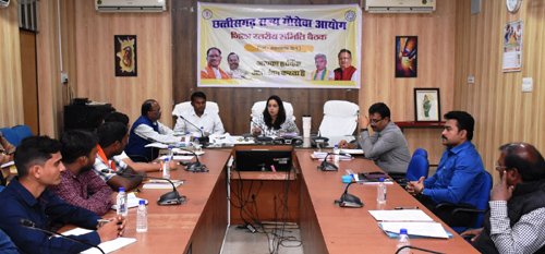 सीईओ जिला पंचायत ने गौधाम योजना के संबंध में जिला स्तरीय समिति की ली बैठक
