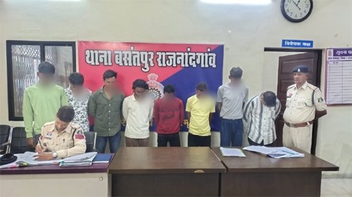 लंबे समय से फरार स्थाई वारंटीय व असमाजिक तत्व गिरफ्तार, बसंतपुर पुलिस की कार्रवाई जारी