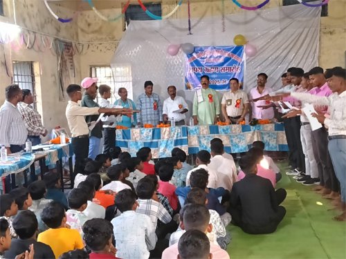 पोस्ट मेट्रिक आदिवासी छात्रावास में छात्रों को नारकीय जीवन-पानी, बिजली और सफाई के लिए हर दिन जंग