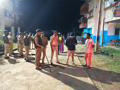 अपराधियों पर लगाम लगाने चलाया गया व्यापक कांबिंग गश्त अभियान
