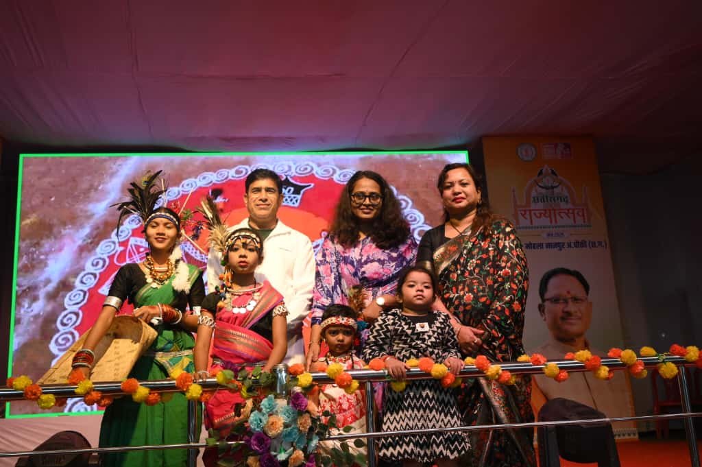 मोहला में छत्तीसगढ़ राज्योत्सव का भव्य समापन, रैपर डेविड नंदा ने बंधा समां
