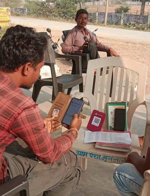 ग्रामीण क्षेत्रों में डिजिटल लेनदेन हुआ लोकप्रिय, मुगलानी ग्रामवासी यूपीआई से टैक्स जमा कर रहे