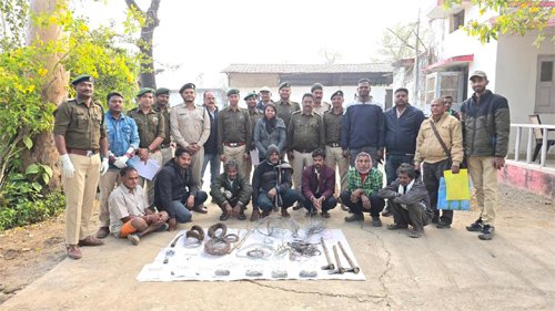 खैरागढ़ वनमंडल में तेंदुए का अवैध शिकार, 24 घंटे में 7 आरोपी गिरफ्तार