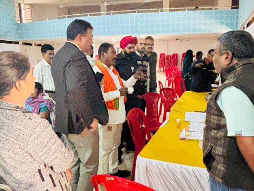 नगर निगम ने वार्डवासियों की समस्याओं के लिए लगाया समाधान शिविर