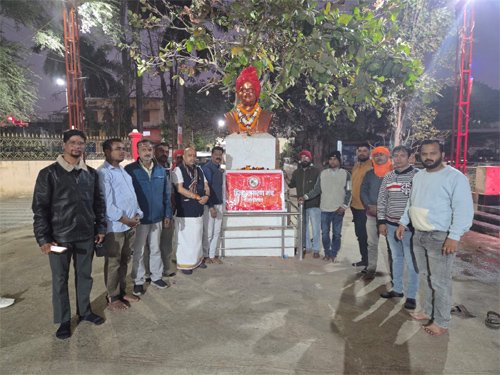 स्वामी विवेकानंद जयंती पर हिंदू जागरण मंच ने किया माल्यार्पण