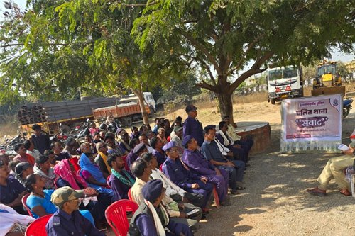 थाना डोंगरगांव में कोटवारों की महत्वपूर्ण बैठक, कर्तव्यों और उपस्थिति पर दिशा-निर्देश