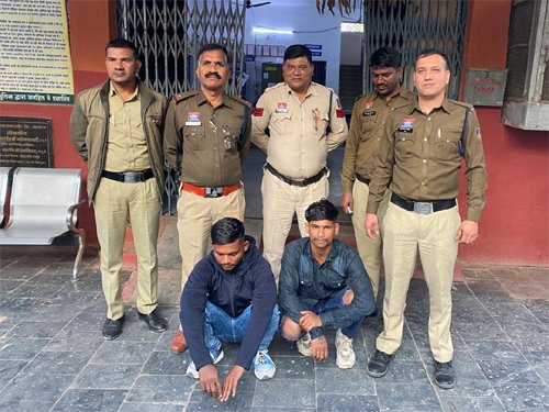 पेण्ड्री में घर में घुसकर मारपीट करने और धमकी देने वाले आरोपी गिरफ्तार