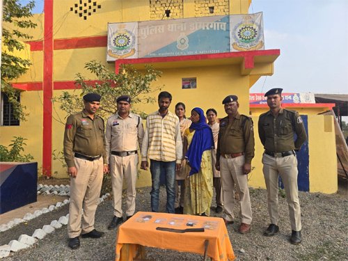 24 घंटे के भीतर डोंगरगांव थाना ने किया चोरी का खुलासा, 4 लाख रुपये के जेवरात बरामद