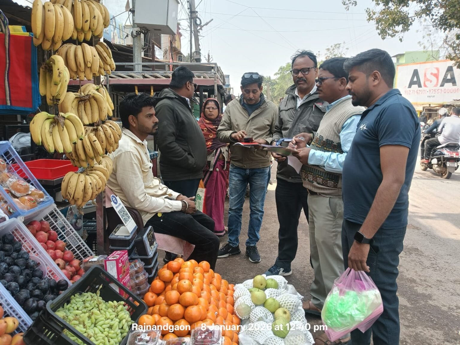 प्रतिबंधित प्लास्टिक पर निगम की सख्ती, 9 हजार रुपये जुर्माना और 12.5 किलो प्लास्टिक जब्त