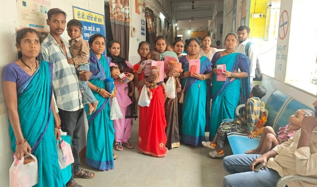 छुरिया में 200 बच्चों को मिली स्वास्थ्य किट, हमर स्वस्थ लइका शिविर में हुआ विशेष जांच.परीक्षण
