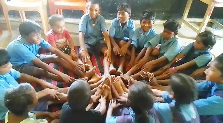 बाल मित्र कार्यक्रम से आंगनबाड़ी बच्चों को कराया गया स्कूल वातावरण का परिचय