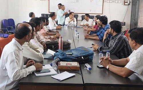 डोंगरगढ़ मेला : श्रद्धालुओं की सुविधा के लिए सेवा पंडालों में स्वास्थ्य कर्मियों की ड्यूटी