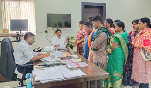 कलेक्टर ने जनदर्शन में सुनी नागरिकों की समस्याएँ, दिए त्वरित निपटान के निर्देश