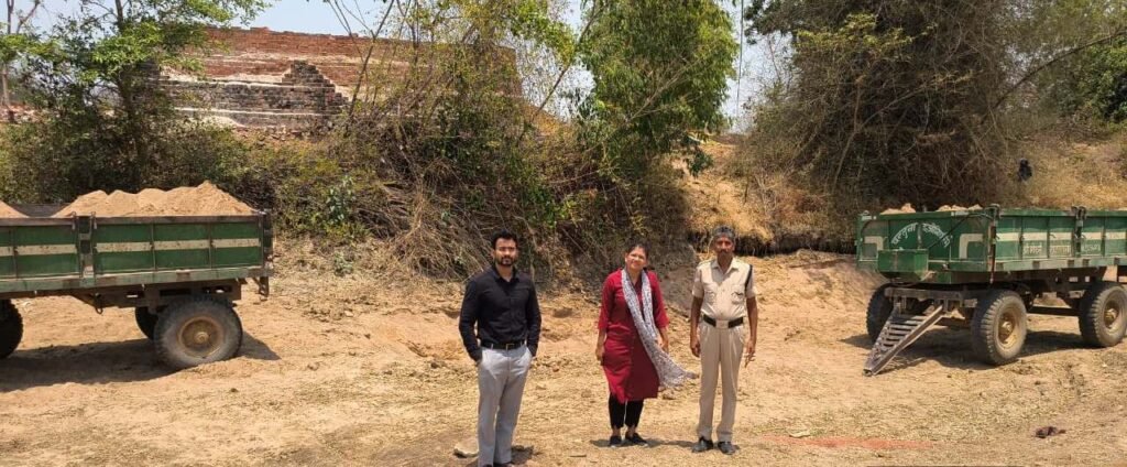 ग्राम जामरी और मुड़पार में अवैध रेत उत्खनन पर प्रशासन की बड़ी कार्रवाई, 1.5 लाख ईंट जप्त