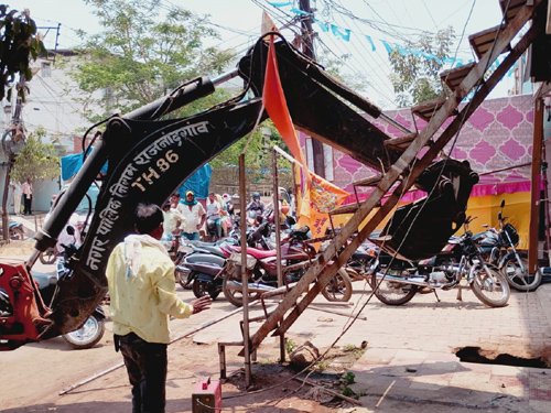 नगर निगम की टीम ने हटाया अतिक्रमण, ममता नगर से लेकर कलेक्ट्रेट तक कार्रवाई