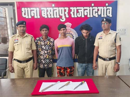 शहर में चाकू लहराकर डराने वाले तीन बदमाश गिरफ्तार, ब्लैक पैंथर टीम की मुस्तैदी से दबोचे गए आरोपी