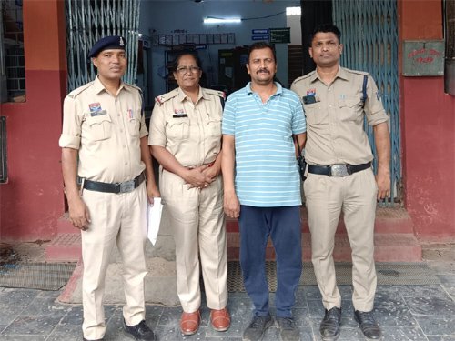 बुजुर्ग महिला से 5.42 लाख की ठगी करने वाला जालसाज गिरफ्तार