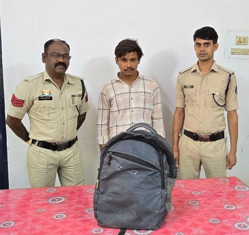 गांजा बेचते पकड़ाया हत्या का आरोपी, 1.913 किग्रा गांजा जप्त कर पुलिस ने भेजा जेल