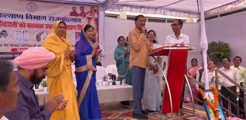 280 से अधिक दिव्यांगों व बुजुर्गों को बांटे गए सहायक उपकरण