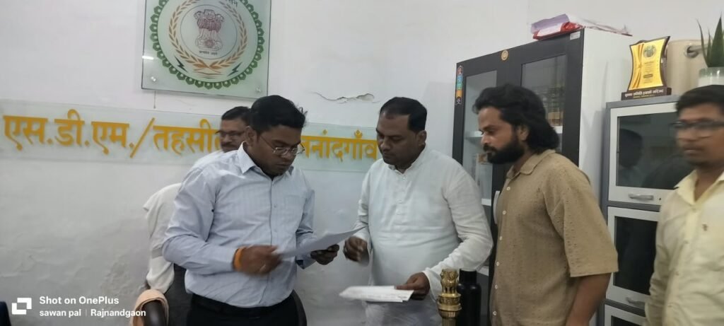 आवसीय पट्टा योजना सर्वे में अनियमितता, आसिफ अली ने प्रशासन को घेरा