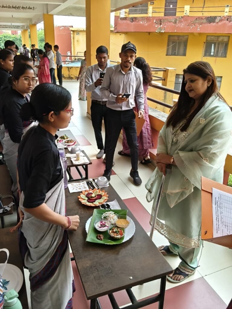 संस्कार सिटी कॉलेज में दीपावली उत्सव, रंगोली और दीया सजाओ प्रतियोगिता में विद्यार्थियों ने दिखाई प्रतिभा