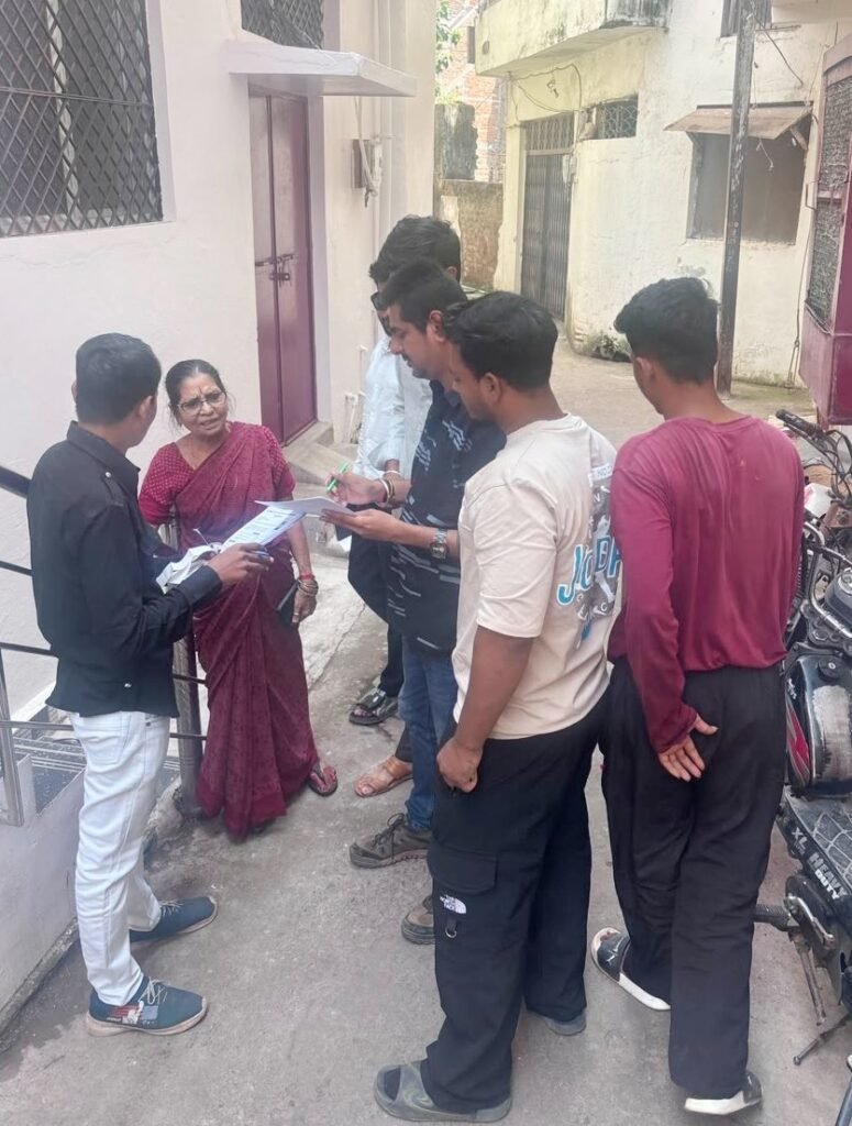 बिजली के बढ़े दामों के खिलाफ कांग्रेस का हस्ताक्षर अभियान, घर-घर पहुंचकर जुटाया जनसमर्थन