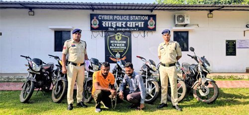 बाइक चोरी गिरोह का पर्दाफाश : 7 मोटरसाइकिलें बरामद, फर्जी RC और नंबर प्लेट के साथ चोर व खरीदार गिरफ्तार